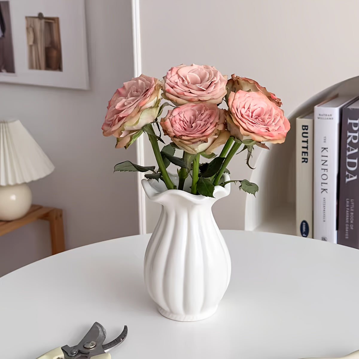 Elegant Ceramic Vase with White Interior - Light Luxury, High-End Design for Fresh Flowers and Soy Sauce